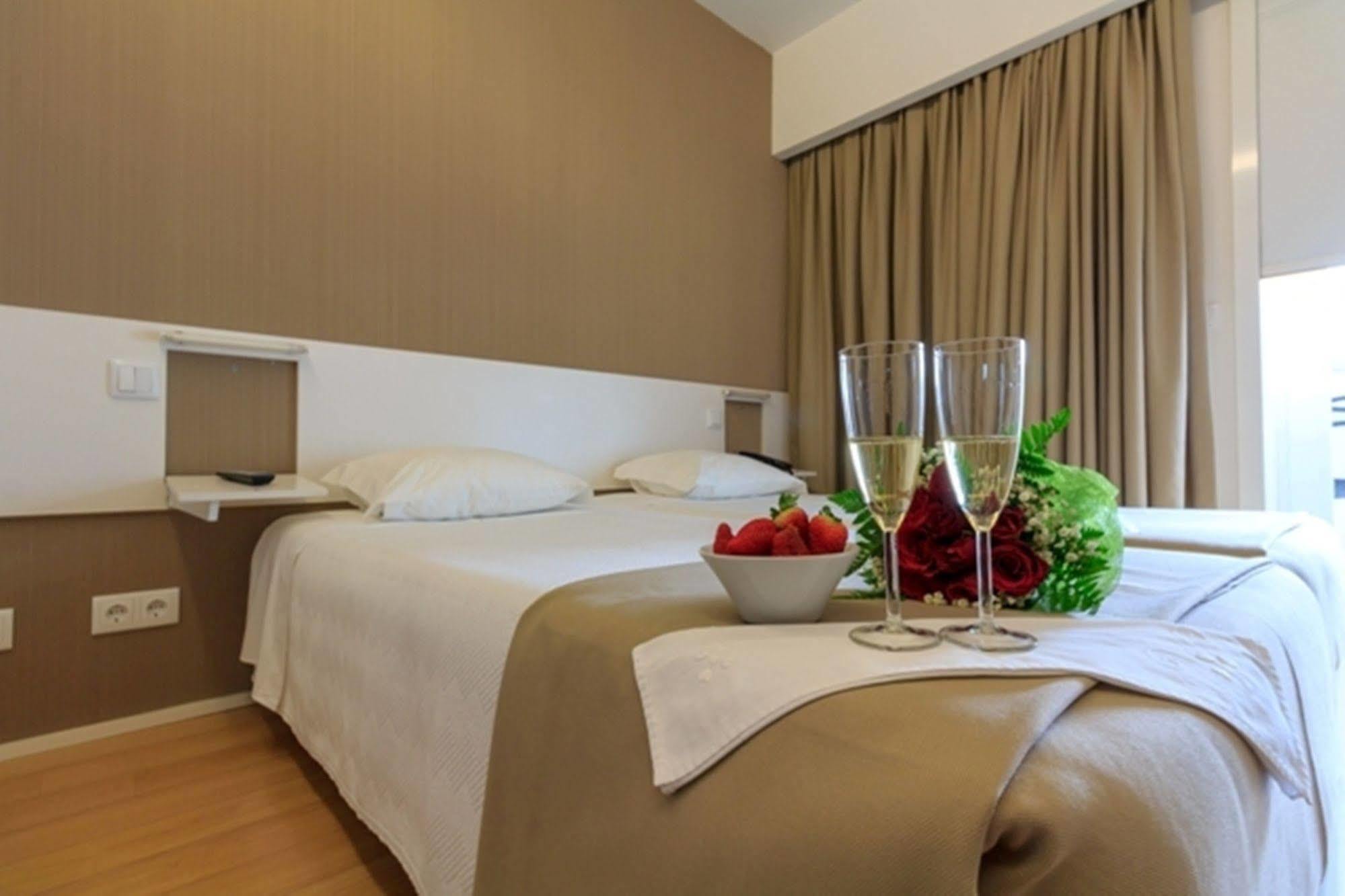 Hotel Laranjeira فيانا دو كاستيلو المظهر الخارجي الصورة